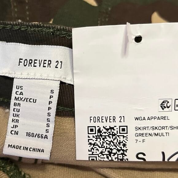 NEW Forever 21 Green Camo Camouflage Military Pleated Mini A-Line Skirt Skort S - Picture 4 of 5